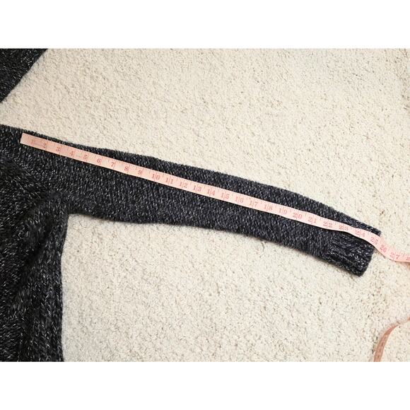 Ann Taylor Women's V-Neck Sweater Black Gray Silver Size L Long Sleeve Pullover - Picture 5 of 6